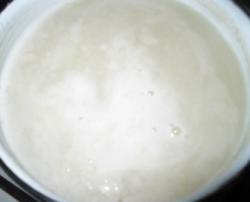 Овсяный кисель из хлопьев геркулеса с черным хлебом - шаг 6