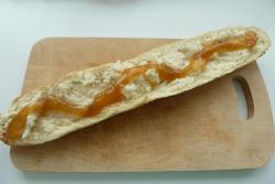 Панини с яблочным повидлом, сыром и яблоком - шаг 3