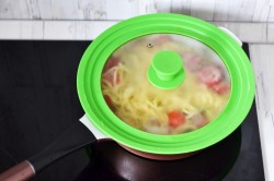 Паста с кальмарами в сливочном соусе - шаг 10