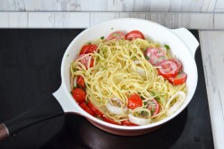 Паста с кальмарами в сливочном соусе - шаг 9