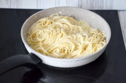 Паста с соусом Альфредо - шаг 8