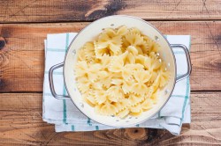 Паста с семгой в сливочном соусе - шаг 6