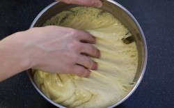 Влажный очень мягкий пасхальный кулич тесто на ночь - шаг 6 Влажный очень мягкий пасхальный кулич тесто на ночь - шаг 6