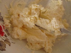 Ажурное печенье с ореховой начинкой - шаг 2 Ажурное печенье с ореховой начинкой - шаг 2