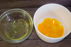 Печенье Дамские пальчики для тирамису - шаг 2 Печенье Дамские пальчики для тирамису - шаг 2