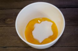 Печенье Дамские пальчики для тирамису - шаг 3 Печенье Дамские пальчики для тирамису - шаг 3