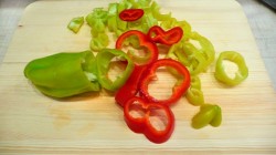 Баклажаны в духовке с болгарским перцем, куркумой и специями - шаг 4 Баклажаны в духовке с болгарским перцем, куркумой и специями - шаг 4