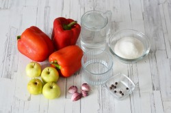 Болгарский перец с яблоками на зиму - шаг 1 Болгарский перец с яблоками на зиму - шаг 1