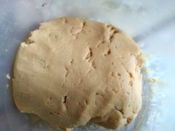 Закрытый песочный пирог с вареньем в мультиварке - шаг 6 Закрытый песочный пирог с вареньем в мультиварке - шаг 6