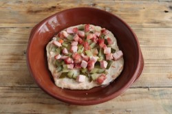 Пицца в микроволновке за 5 минут - шаг 7