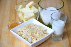 Пирог с миндальными лепестками - шаг 7 Пирог с миндальными лепестками - шаг 7