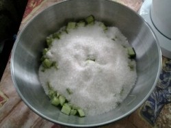 Ванильный пирог с ревенем в духовке - шаг 2