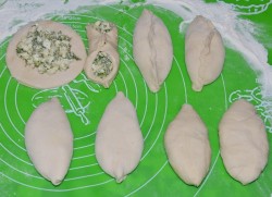 Жареные пирожки с луком и яйцом на кефире - шаг 14 Жареные пирожки с луком и яйцом на кефире - шаг 14