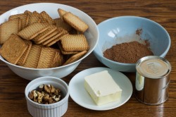 Пирожное без выпечки из печенья Картошка - шаг 1 Пирожное без выпечки из печенья Картошка - шаг 1