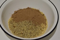 Домашнее пирожные картошка из печенья со сгущенкой с орехами - шаг 4