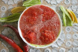 Помидоры для борща на зиму с перцем - шаг 4 Помидоры для борща на зиму с перцем - шаг 4