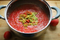 Помидоры для борща на зиму с перцем - шаг 6 Помидоры для борща на зиму с перцем - шаг 6