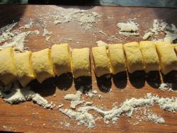 Английские пончики с сахарной пудрой - шаг 4 Английские пончики с сахарной пудрой - шаг 4