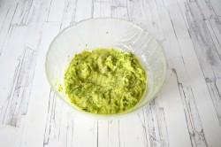 Постные оладьи из кабачков - шаг 4