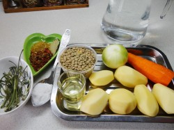 Постный суп в мультиварке с чечевицей - шаг 1