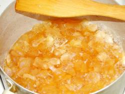 Простое яблочное повидло без воды - шаг 5 Простое яблочное повидло без воды - шаг 5