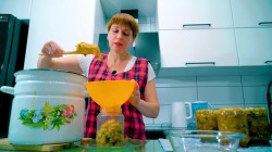 Закуска на зиму из баклажанов с фасолью и болгарским перцем - шаг 15 Закуска на зиму из баклажанов с фасолью и болгарским перцем - шаг 15