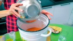 Закуска на зиму из баклажанов с фасолью и болгарским перцем - шаг 3 Закуска на зиму из баклажанов с фасолью и болгарским перцем - шаг 3