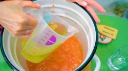 Закуска на зиму из баклажанов с фасолью и болгарским перцем - шаг 4 Закуска на зиму из баклажанов с фасолью и болгарским перцем - шаг 4