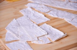 Тарталетки из лаваша в духовке быстро и просто - шаг 1