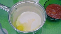 Торт к дню рождения с нежным бисквитом и песочной прослойкой - шаг 1 Торт к дню рождения с нежным бисквитом и песочной прослойкой - шаг 1