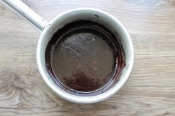 Торт из пряников с бананами и сметаной - шаг 12 Торт из пряников с бананами и сметаной - шаг 12