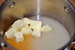 Новогодний пряничный домик с глазурью - шаг 2 Новогодний пряничный домик с глазурью - шаг 2