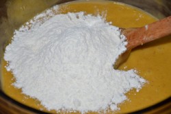 Новогодний пряничный домик с глазурью - шаг 8 Новогодний пряничный домик с глазурью - шаг 8