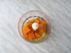 Пряные панкейки из тыквы с медом - шаг 5 Пряные панкейки из тыквы с медом - шаг 5