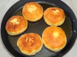 Пышки на сметане - шаг 6 Пышки на сметане - шаг 6