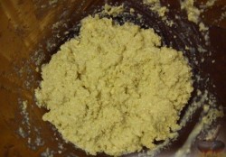 Рафаэлло из кукурузных палочек - шаг 4