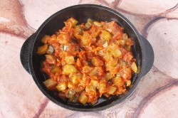 Рассольник куриный с перловкой и солеными огурцами - шаг 4 Рассольник куриный с перловкой и солеными огурцами - шаг 4