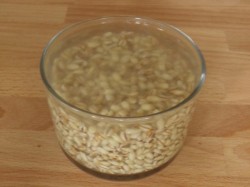 Рассольник с копченой колбасой и перловкой - шаг 2