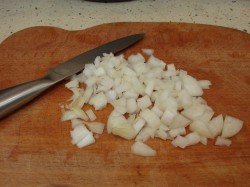 Рисовый суп в мультиварке с курицей - шаг 3 Рисовый суп в мультиварке с курицей - шаг 3