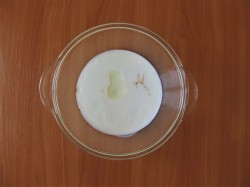 Ржаные лепешки на кефире - шаг 2