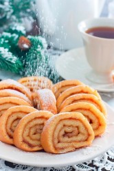 Рулет бисквитный с повидлом - шаг 10 Рулет бисквитный с повидлом - шаг 10