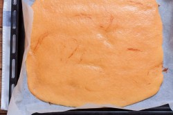 Рулет бисквитный с повидлом - шаг 8 Рулет бисквитный с повидлом - шаг 8