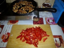 Рулет из индейки со шпинатом и орехами - шаг 3