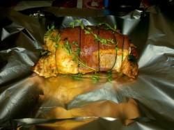 Рулет из индейки со шпинатом и орехами - шаг 9