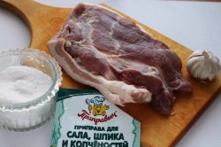 Рулет из подчеревка запеченный в духовке - шаг 1