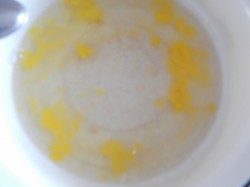 Рулет из слоеного теста с сыром - шаг 3 Рулет из слоеного теста с сыром - шаг 3