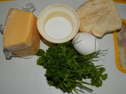 Рулет из слоеного теста с сыром - шаг 1 Рулет из слоеного теста с сыром - шаг 1