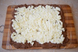 Рулет из печенья без выпечки - шаг 7