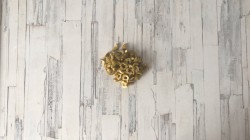 Рулетики из слоеного теста с сыром - шаг 3