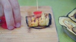 Рулеты из баклажан с творожной начинкой - шаг 8